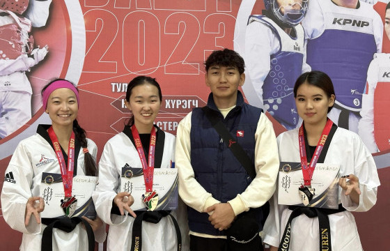 “Нүүдэлчин” клубийн тамирчид улсын аваргаас медаль хүртжээ