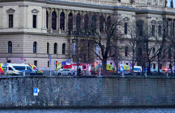 Прагийн их сургуульд гарсан зэвсэгт халдлагын үеэр 11 хүн амиа алдаж, 30 хүн шархаджээ