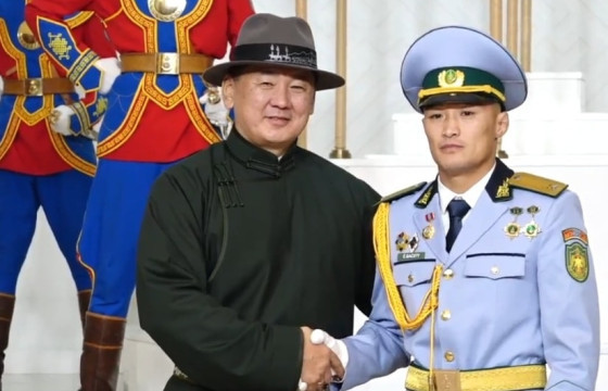  Ё:Басхүү Монгол Улсын Гавьяат тамирчин боллоо