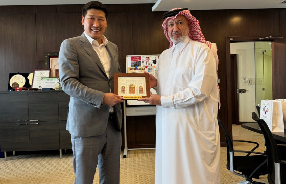 МҮОХ-ны ерөнхийлөгч Б.Баттүшиг Катарт уулзалт хийв