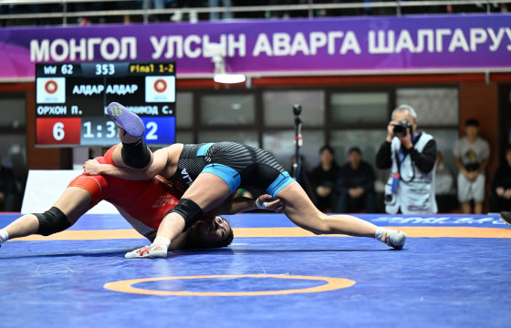 Монголын чөлөөт бөхөд “хөгжлийн салхи” сэвэлзээд эхэлсэн бололтой