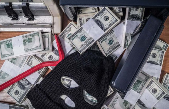 Бусдын гэрт нэвтэрч, 98.5 сая төгрөг дээрэмдсэн этгээдүүдэд яллах дүгнэлт үйлджээ