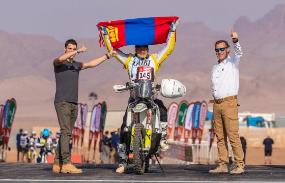 Ч.Ганзориг “ДАКАР РАЛЛИ-2024”-д амжилттай уралдаж явна