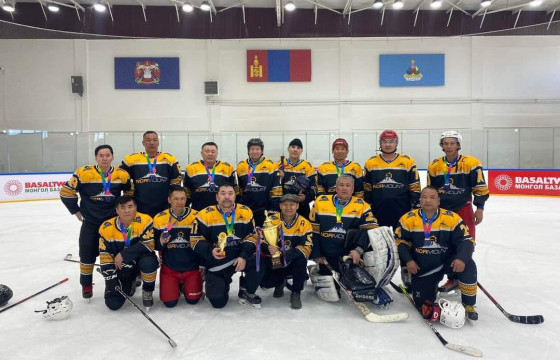 Манай ахмад хоккейчид Канадын багт хожигдлоо