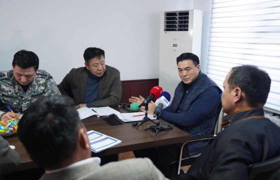 Улсын нөөцөөс зам даваа гаргахад шаардлагатай авто грейдерийг олгоно