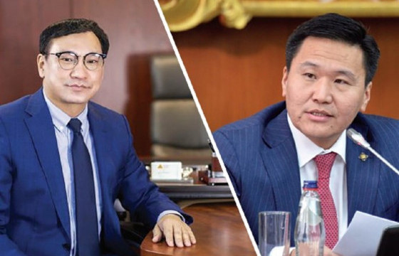 Б.Ганхуяг, Т.Аюурсайхан нарын шүүх хурал тав дахь өдрөө үргэлжилж байна