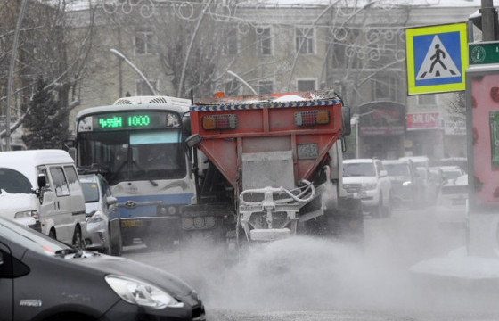 Зам, талбайн цас цэвэрлэгээнд 671 албан хаагч ажиллаж байна