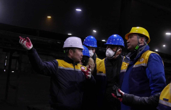 САЙЖРУУЛСАН ТҮЛШЭЭР УТААГ ЯЛСАН ГЭЖ “ШОУДСАН” МАН-ЫНХАНД НИЙСЛЭЛИЙН АРДЧИЛСАН НАМ “УУШГИ ХУДЛАА ХЭЛЭХГҮЙ” ГЭСЭН ҮГЭЭР НЬ ХАРИУ БАРИВ