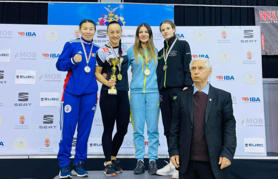 Л.Алтанцэцэг Унгарын тэмцээнээс мөнгөн медаль хүртжээ