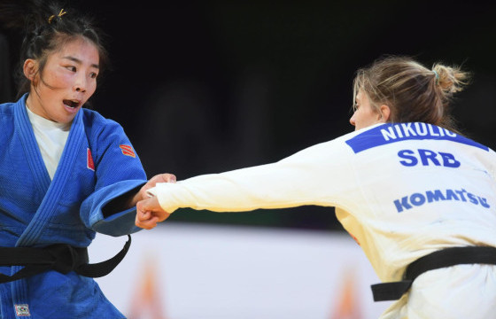 Б.Баасанхүү 48 кг-ын хүрэл медалийн төлөө Assunta SCUTTO-той  барилдана