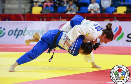 Б:Уранзаяа Израилийн Примод ялагдлаа