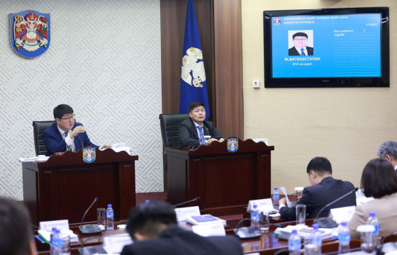 НИТХ: Нийтийн тээврээр дөрвөн удаа зорчих төлбөр 1000 төгрөг болгож, автобусны жолоочийн цалинг 3.5 сая төгрөг болгоно