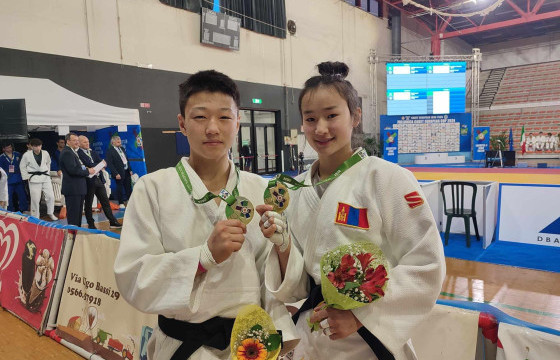 Ж.Анударь, Б.Бат-Энэрэл нар Италийн тэмцээнээс алтан медаль хүртжээ