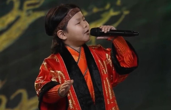 Б.Бат-Энэрэл: Надад Соёлын яамнаас 2021 онд гардуулсан Соёлын яамны жуух бичиг байхад л болно оо