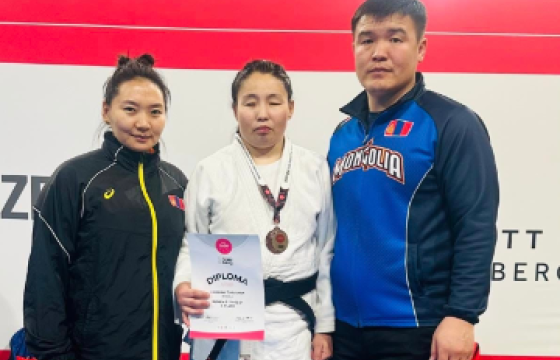 Л.Туруунаа Германы гран пригээс хүрэл медаль хүртжээ