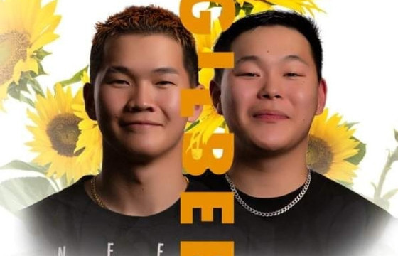 Д.ГАНБАТ: БИ ЗОЧИН УРАН БҮТЭЭЛЧ БИШ Ч ТАЙЗАН ДЭЭР ГАРЧИХСАН ЮМ АА, УУЧЛААРАЙ