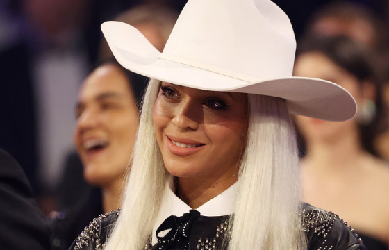 Бейонсегийн “Texas Hold’Em” дуу Биллбоардын чартыг тэргүүлж байна