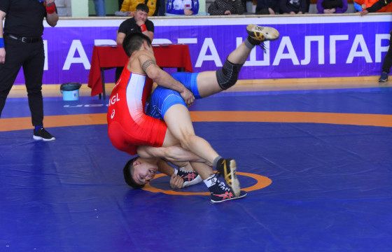 “U23” –ын улсын аваргын төлөө Г.Батнасан, П.Дашцэрэн нар  барилдана