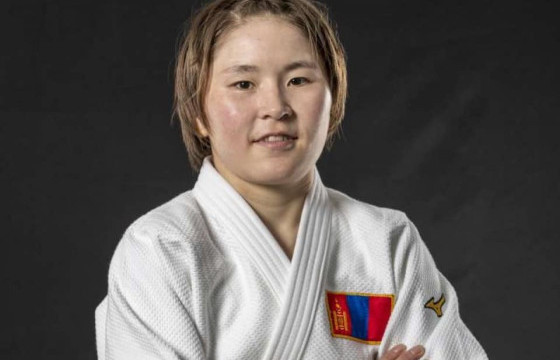 Л.Сосорбарам шөвгийн дөрөвт Узбекистаны бөхтэй барилдана