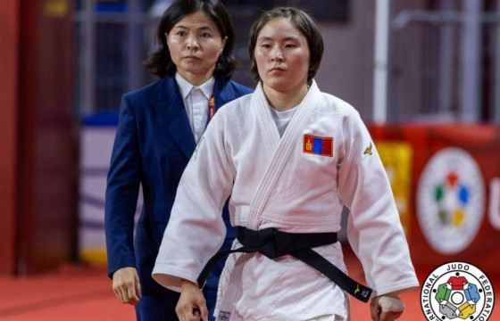 Л.Сосорбарам “В” хэсгийн аваргын төлөө барилдана