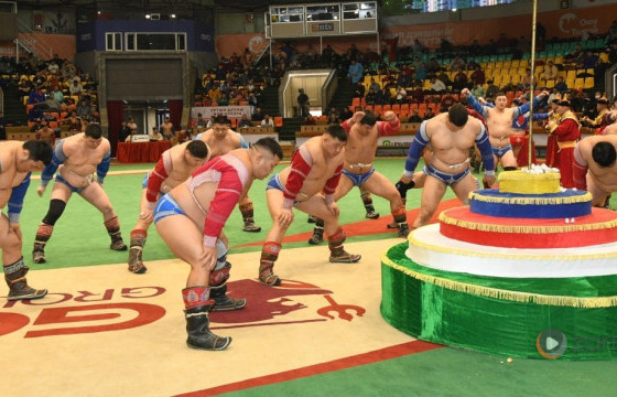 Малчдад зориулсан хандивын барилдаан болно