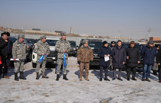 21 АЙМГИЙН ХАВАРЖИЛТ ХҮНДЭРСЭН 100 СУМАНД ТУУЛАХ ЧАДВАР САЙТАЙ АВТОМАШИНЫГ ОЛГОЖ ЭХЭЛЛЭЭ