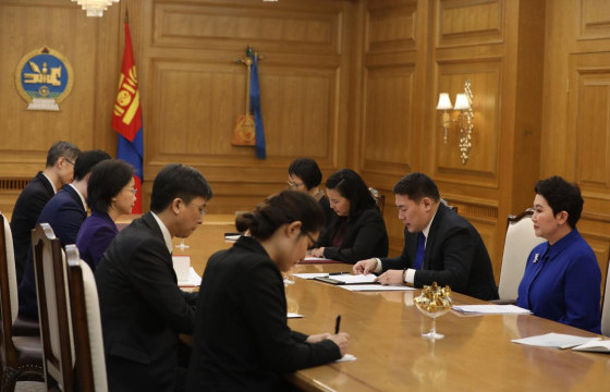 БНХАУ-ын Засгийн газар, БНХАУ-ын Өвөр Монголын өөртөө засах орны Ардын Засгийн газраас малчдад хандив илгээжээ