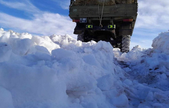 Цасны нурангид дарагдсан замыг нээжээ