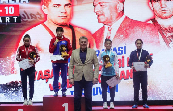 Яшар Догугийн тэмцээнээс хоёр алт, гурван мөнгө, нэг хүрэл медаль хүртжээ