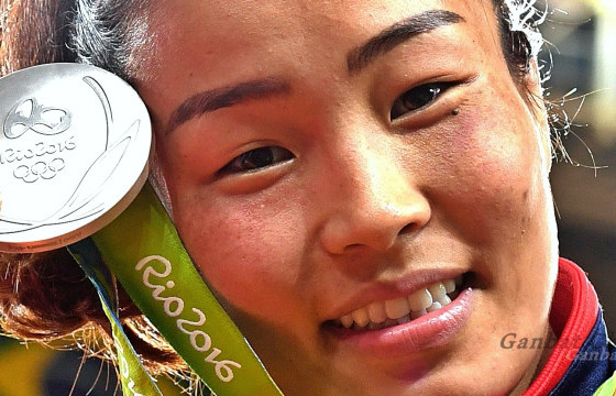 Энэ өдөр дэлхийн аварга Д.Сумъяа мэндэлжээ