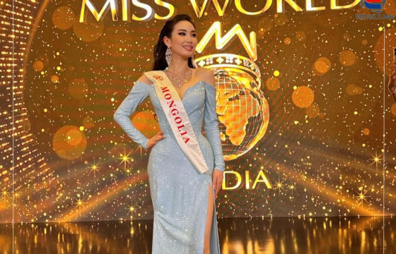 Б.БОЛОР: Дэлхийн тайзнаа эх орныхоо нэрээр овоглож, 