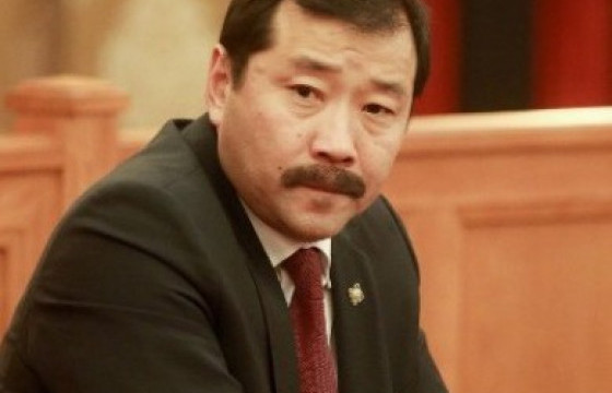 Ногоон автобусны худалдан авалтыг хянан шалгах түр хороог Ж.Бат-Эрдэнэ гишүүн удирдахаар боллоо