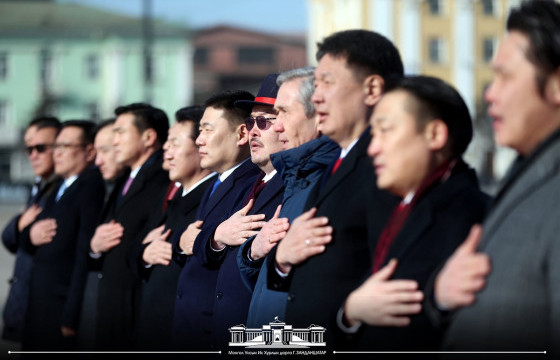 МАН ДҮҮРЭН ХУЛГАЙЧТАЙ МӨРТЛӨӨ 