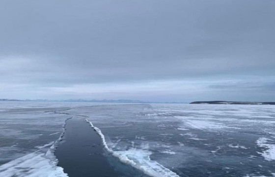 Завхан аймагт автомашин голын мөсөнд цөмөрсөн хоёр тохиолдол гарчээ