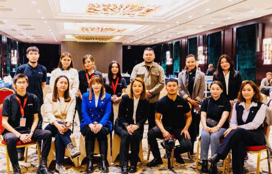 ЗАРИГИЙН 2450 ДАХЬ ӨДӨР...