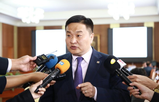 Ж.СҮХБААТАР: НОГООН АВТОБУСАНД КАПИТАЛ ЗАСВАР ОРСОН ГЭДГИЙГ ТОГТООГООГҮЙ. БИ ГЭМ БУРУУГҮЙ ГЭДГЭЭ НОТОЛНО