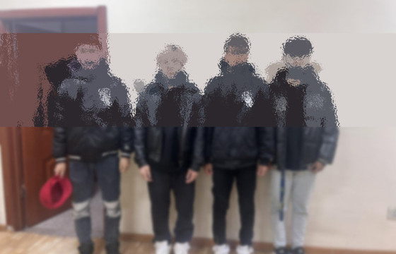 Өсвөр насны хүүхдүүд бусдад хутга тулгаж, гар утсыг нь дээрэмджээ