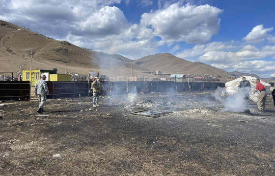 Эргүүлээр ажиллаж байхдаа шар өвс, гэр шатаж байсныг унтраажээ