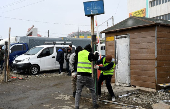 Шар хад, Да хүрээ захын орчимд нийтийн эзэмшлийн гудамж, талбайг хашаалсан зөрчилтэй 20 ААН-ийн 508 метр хашаа, хайсыг буулгалаа