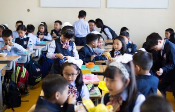 Бага, дунд ангийн сурагчдад долоо хоногт гурван удаа сүү өгнө