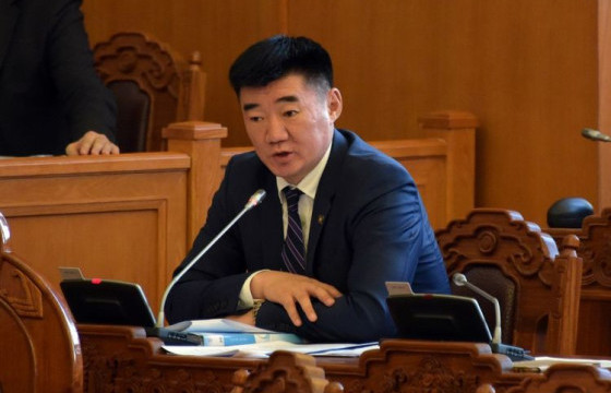 С.БЯМБАЦОГТ: С зөвшөөрлийн авлига урьд нь 2-3 сая төгрөг байсан бол одоо 20-30 сая болсон байна