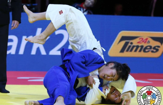 Б.БААСАНХҮҮ, Б. ЭРХЭМБАЯР, Л.ЭНХРИЙЛЭН, Б.ХОРЛООДОЙ НАР АЗИ ТИВИЙН АВАРГА  БОЛЛОО