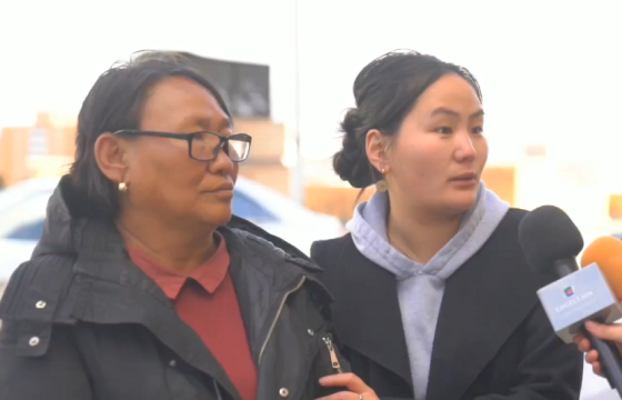 ХОХИРОГЧИЙН НАЙЗ: Нэг айлын хоёр охины нэг нь амиа алдаж, нөгөө нь амьдрах эсэх нь тодорхойгүй байхад осол гаргасан хүмүүс холбоо бариагүй, цагдаагаас мэдээлэл өгөөгүй