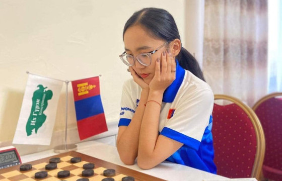 Ихэр охид Б.Мөнхжин, Б.Анужин нар Азийн аварга боллоо