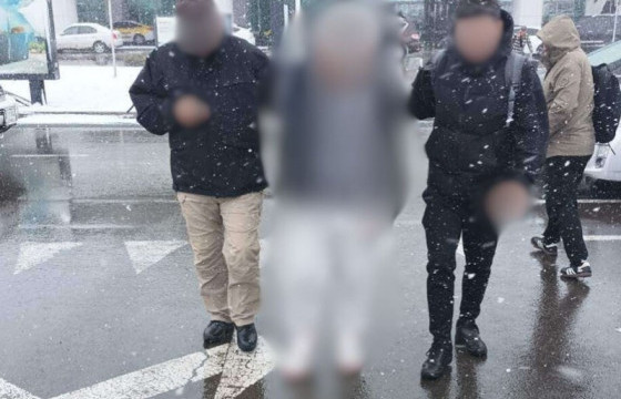 Интерполын “Улаан булант” зар мэдээгээр эрэн сурвалжлагдаж байсан иргэнийг албадан авчирлаа