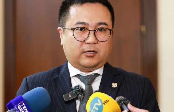 П.Сайнзориг: Автобусанд суусан 971 зорчигчийн 544 нь картаа уншуулсан байна. Ингэснээр сард 3.9 тэрбумын алдагдалтай ажиллаж байгаа гэсэн үг 