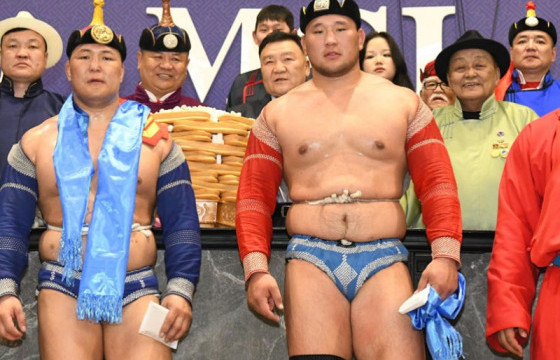 Г.Намжилваанчиг, Л.Сүрэнжав нарын нэрэмжит бөхийн барилдаанд аймгийн хурц арслан Н.Өсөхбаяр түрүүллээ