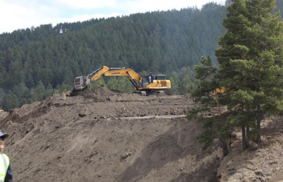 Хариуцлагагүй уул уурхайн улмаас эвдэрсэн 187 га газарт нөхөн сэргээлт хийж эхэллээ