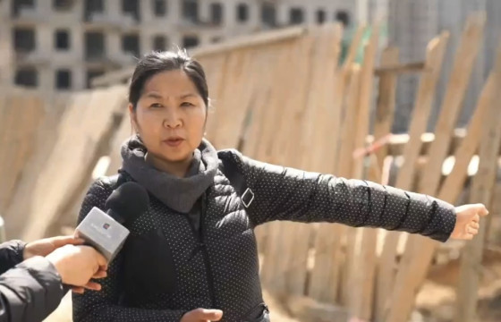 БАЯНЗҮРХ ХОРООЛЛЫН 103-Р БАЙРНЫ ХЭСГИЙН АХЛАГЧ: Хууль бусаар барилга барих гэж байгаагийн улмаас оршин суугчид эрсдэлд орж байна