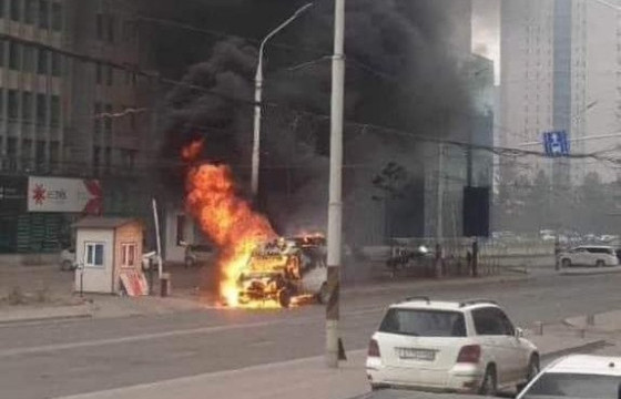 Шатаж байсан автомашины галыг бүрэн унтраажээ